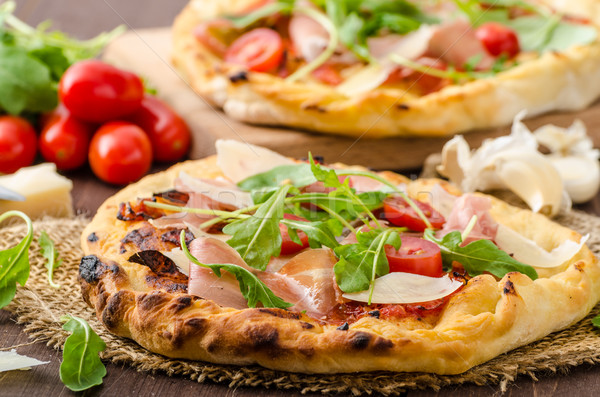 Stockfoto: Italiaans · pizza · parmezaanse · kaas · prosciutto · klein