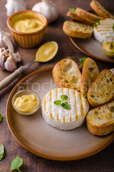 Gegrillt Camembert Senf Französisch Kräuter Stock foto © Peteer