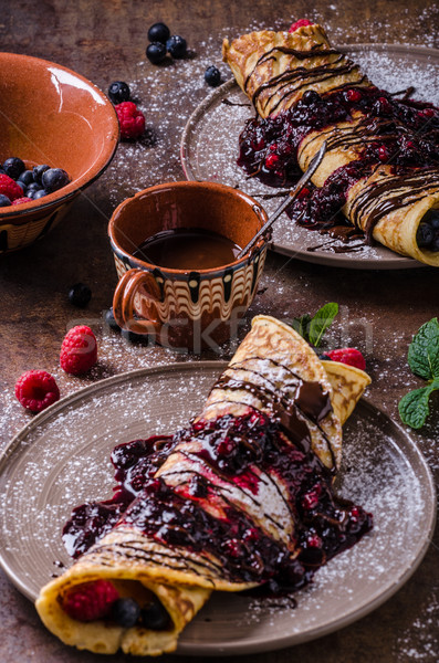 Heerlijk bos vruchten mint pure chocola ontbijt Stockfoto © Peteer