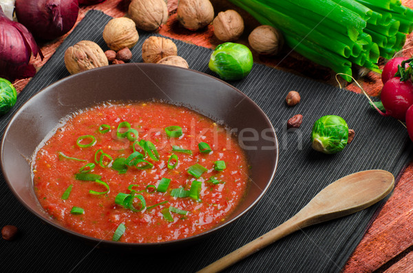 Quente salsa tomates primavera cebola vermelho Foto stock © Peteer