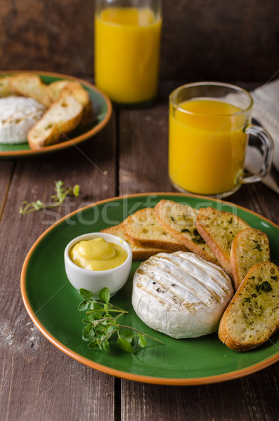 Gegrillt Camembert Toast Saft frischen geröstetes Stock foto © Peteer