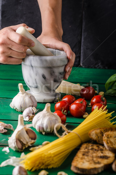 Pain à l'ail pesto basilic ail alimentaire fond [[stock_photo]] © Peteer