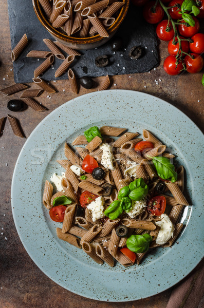 Ensemble grain pâtes fromages tomate basilic [[stock_photo]] © Peteer