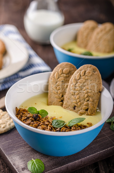 Vanilya puding ev yapımı granola basit tatlı Stok fotoğraf © Peteer