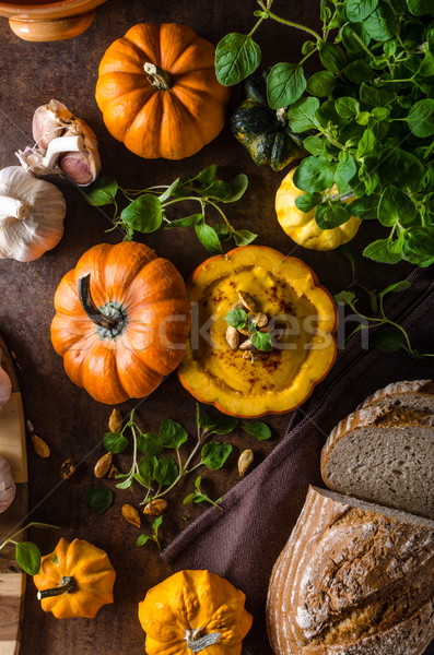 Krémes sütőtök leves friss kenyér halloween Stock fotó © Peteer