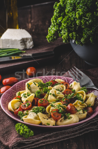 Foto stock: Tortellini · ervas · tomates · fresco · queijo · comida