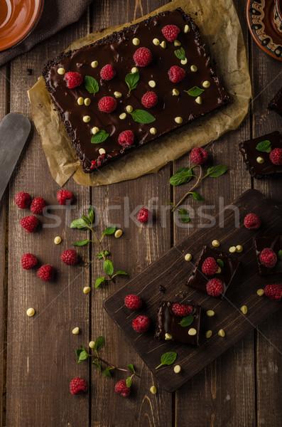 Foto stock: Chocolate · de · framboesa · branco · café · bolo