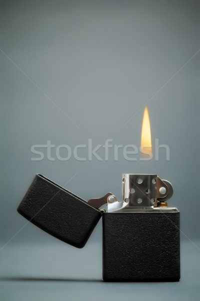 Ardor encendedor negro gasolina llama oscuro Foto stock © PetrMalyshev