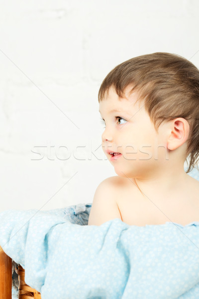 Enfant berceau drôle garçon heureux souriant Photo stock © PetrMalyshev