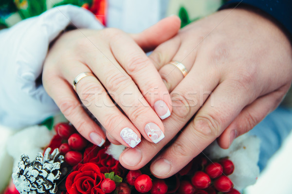 Menyasszonyi kezek gyűrűk sekély mező virágcsokor Stock fotó © Phantom1311