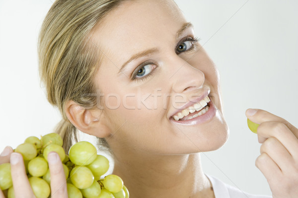Portret vrouw druif vruchten jonge druiven Stockfoto © phbcz