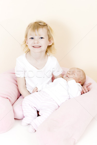 Foto stock: Retrato · little · girl · um · mês · velho · bebê