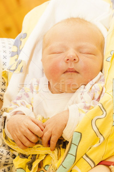 Portret nou-nascut matern spital fată Imagine de stoc © phbcz