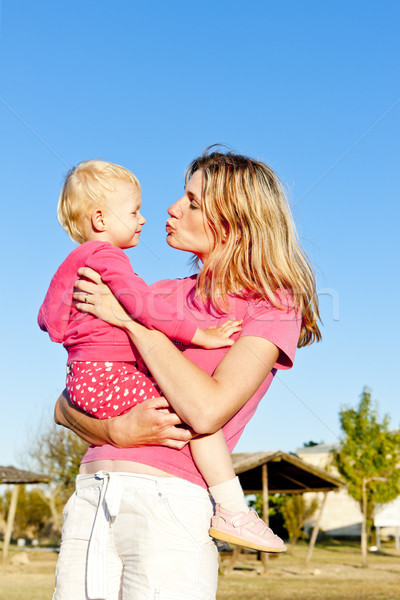Stock fotó: Portré · anya · kicsi · lánygyermek · nő · boldog