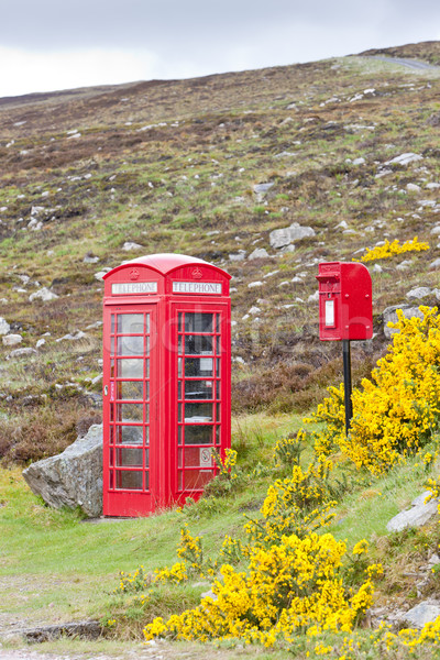 Téléphone boîte aux lettres Écosse téléphone rouge Photo stock © phbcz