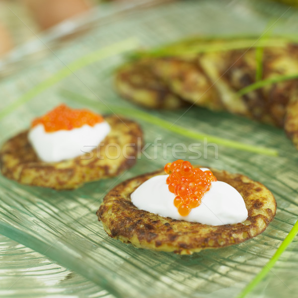 Batata bolo creme caviar comida prato Foto stock © phbcz