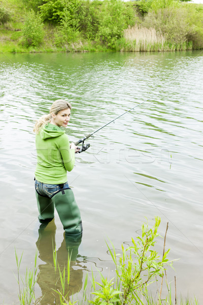[[stock_photo]]: Femme · pêche · étang · sport · Homme · permanent