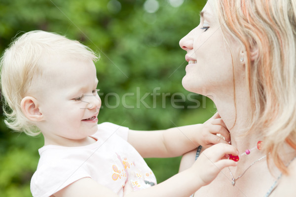 Portret moeder weinig dochter vrouw liefde Stockfoto © phbcz