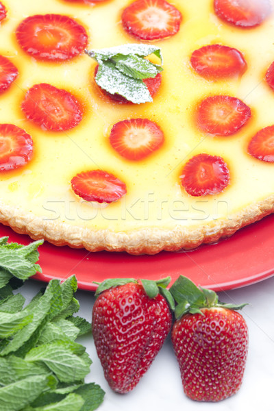 Bolo de morango comida bolo frutas de morangos Foto stock © phbcz