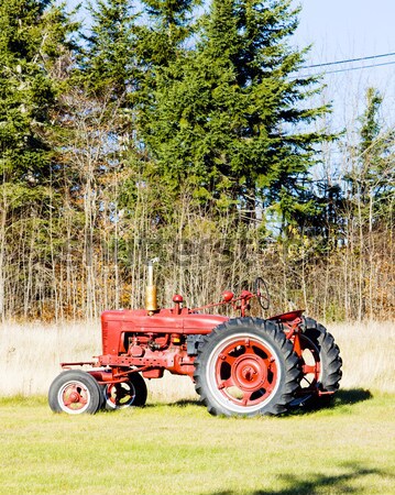 Trattore Maine USA rosso macchine outdoor Foto d'archivio © phbcz