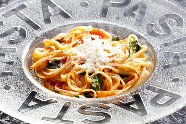 Spaghettis tomates basilic parmesan plaque tomate [[stock_photo]] © phbcz