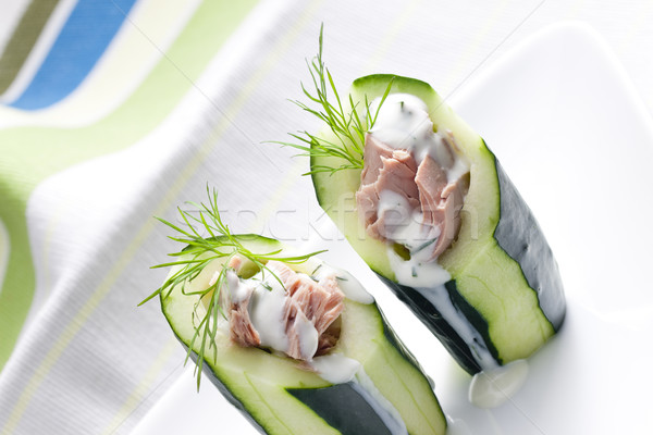 マグロのサラダ キュウリ プレート 野菜 食事 皿 ストックフォト © phbcz