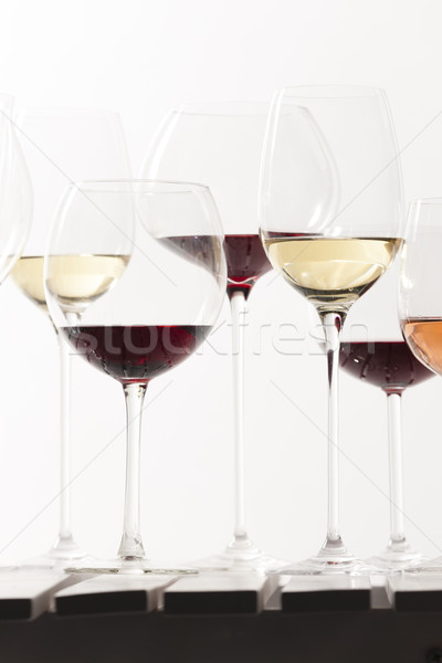 Foto d'archivio: Ancora · vita · bicchieri · di · vino · vino · alcol · bicchiere · di · vino · oggetto