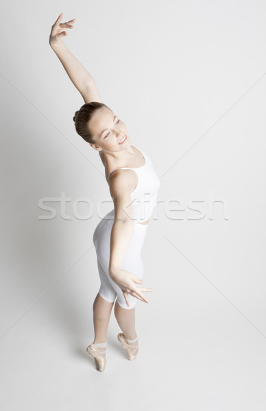 Balerina femei dans balet tineri pregătire Imagine de stoc © phbcz