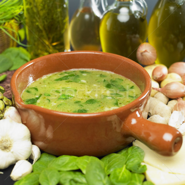 Soep spinazie voedsel plaat plantaardige knoflook Stockfoto © phbcz