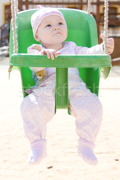 嬰兒 坐在 擺動 孩子們 孩子 女孩 商業照片 © phbcz