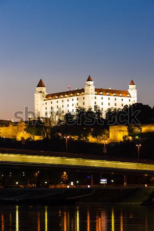 [[stock_photo]]: Bratislava · château · nuit · Slovaquie · ville · Voyage