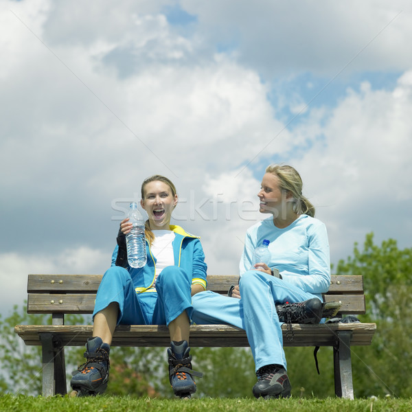 Vrouw sport ontspannen fles jonge jeugd Stockfoto © phbcz