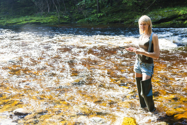 Frau Fischerei Fluss Tschechische Republik Frauen entspannen Stock foto © phbcz