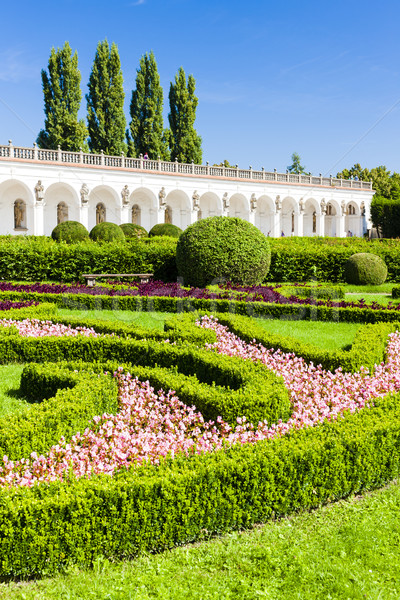 Jardin de fleurs palais République tchèque bâtiment Voyage architecture Photo stock © phbcz