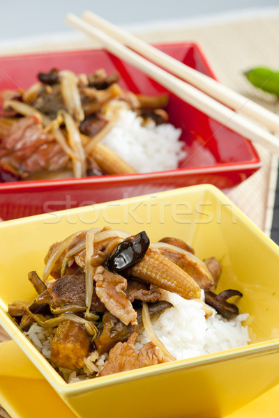 Volaille viande maïs champignons plaque repas Photo stock © phbcz