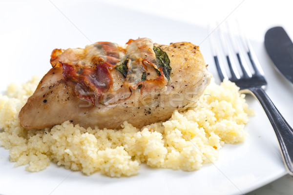 Kip vlees salie gebakken spek geserveerd Stockfoto © phbcz