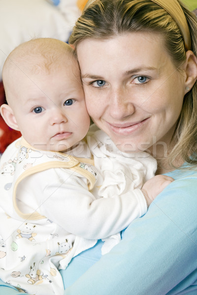 肖像 母親 嬰兒 女子 家庭 愛 商業照片 © phbcz