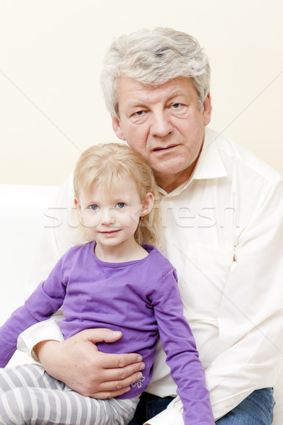 Portret grootvader kleindochter meisje man kind Stockfoto © phbcz