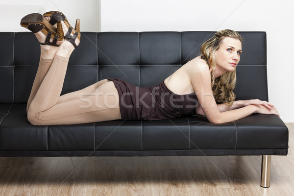 Kobieta buty na lato sofa osoby stylu Zdjęcia stock © phbcz