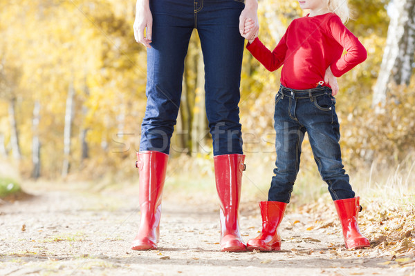 Detail Mutter Tochter tragen Gummistiefel Frau Stock foto © phbcz