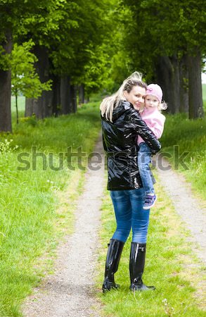 Moeder dochter speeltuin vrouw kind lopen Stockfoto © phbcz