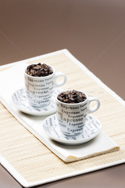 Kahve fincanları tok kahve çekirdekleri kahve içmek nesne Stok fotoğraf © phbcz