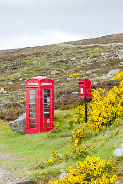 Téléphone boîte aux lettres Écosse téléphone rouge Photo stock © phbcz