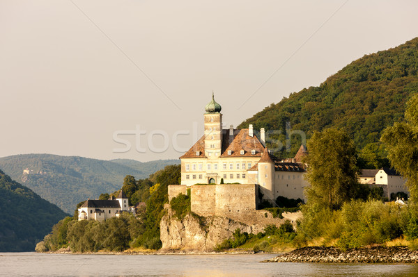 Palacio danubio río bajar Austria edificio Foto stock © phbcz