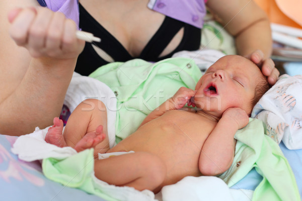 Anya etetés újszülött baba tej injekciós tű Stock fotó © photobac