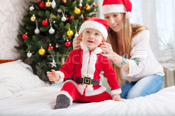 Stockfoto: Gelukkig · moeder · kostuum · zoon