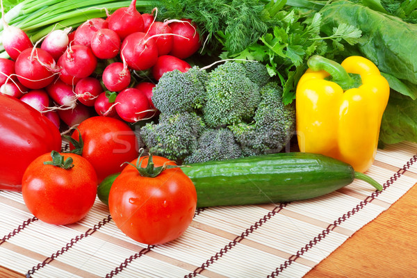 świeże warzywa drewniany stół wody czerwony warzyw Zdjęcia stock © Photocrea