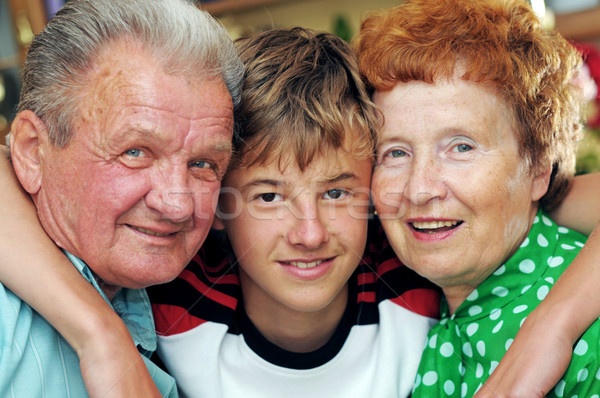 Grands-parents petit-fils ensemble portrait famille [[stock_photo]] © photocreo