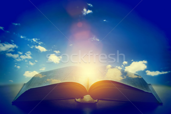 Stock foto: öffnen · altes · Buch · Licht · Himmel · Himmel · Bildung