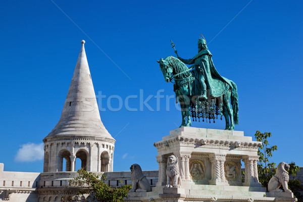 Posąg Budapeszt Węgry bastion niebo miasta Zdjęcia stock © photocreo